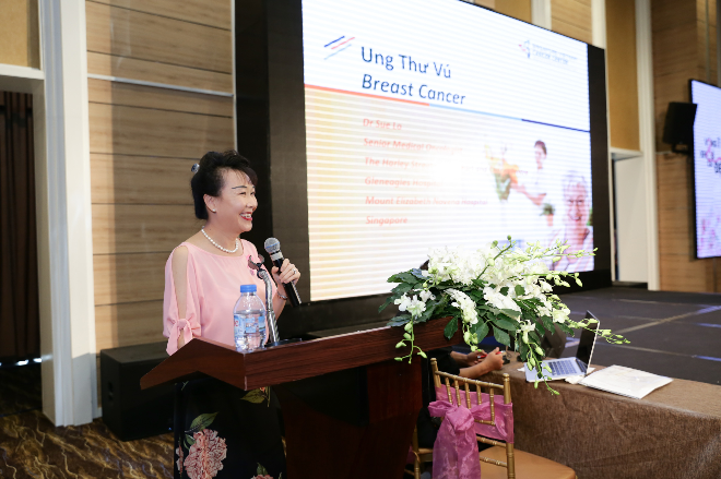 Bác sĩ Sue Lo cố vấn của phòng khám Ung bướu Singapore - Việt Nam chia sẻ về ung thư vú và việc tầm soát ung thư vú.