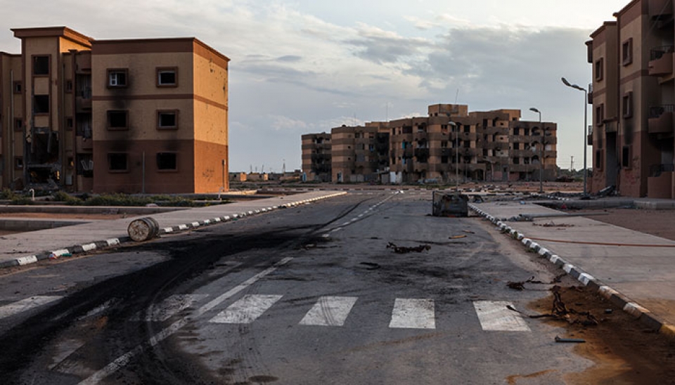 Quang cảnh hoang tàn tại Libya.